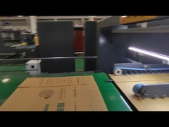 बॉक्स बनाने के लिए टर्न ओवर सेक्शन ब्लैक ऑटोमैटिक फोल्डर ग्लूयर स्टिचर